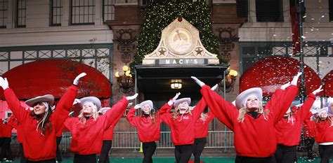 Macy’s Thanksgiving Day Parade 2017 Performers Lineup & Celebrity Guests Revealed! | 2017 Macy's ...