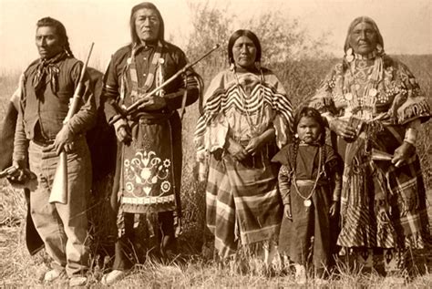 American Indian's History and Photographs: California Native Americans in the Yosemite Valley