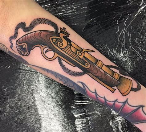 Flintlock pistol done by Gemma (insta- helfire) at Black Ink Rebellion, Newquay, UK : r/tattoo