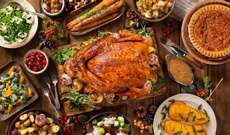 21 Thanksgiving Traditions to Try This Year - PureWow