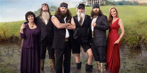 How The Duck Dynasty Clan Feels About The Surprise Reveal Phil Robertson Has Another Child ...