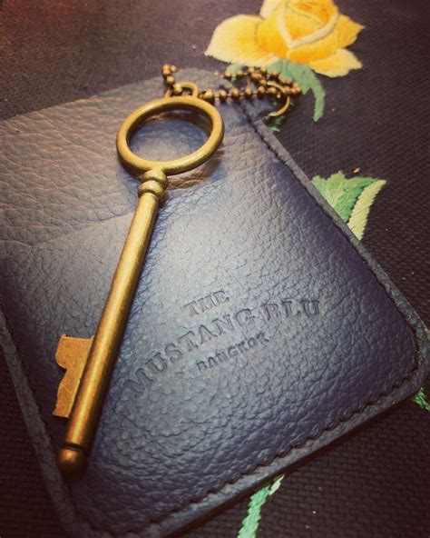 Key card holder