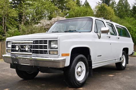 40k-Mile 1991 Chevrolet Suburban 1500 Scottsdale 4x4 for sale on BaT ...