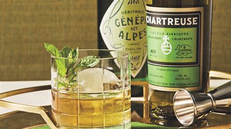 4 Foolproof Whisky and Chartreuse Cocktails