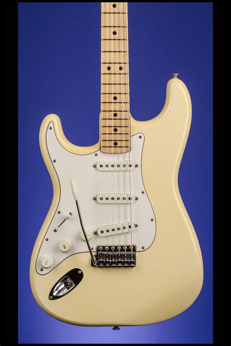 Stratocaster (Left-Handed) Guitars | Fretted Americana Inc.