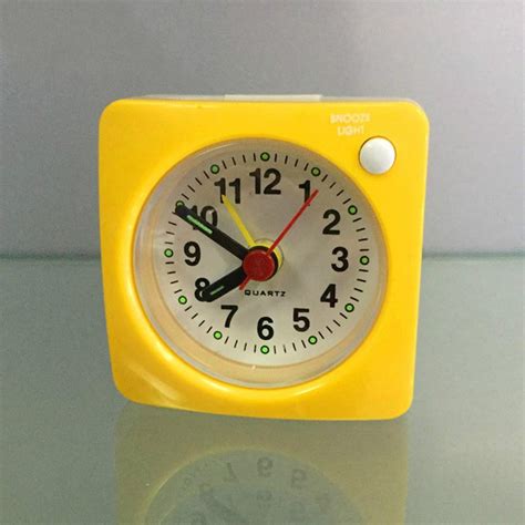 Travel Small Alarm Clock Bedside Mute Alarm Clock with Light & Snooze Function (Yellow ...