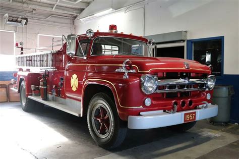 F800 Big Job fire engine Great Eastern Chassis Truck Pumper 332 V8 5 spd Manual - Classic Ford ...