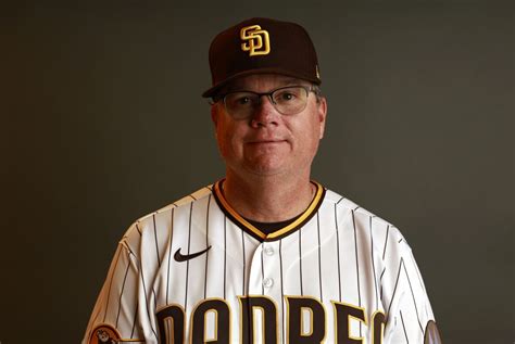 Mike Shildt finds peace, satisfaction in role(s) with Padres, looks ...