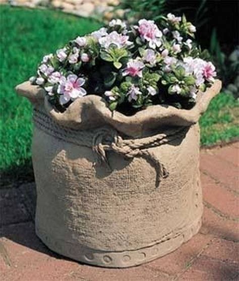 DIY Burlap Bag Shaped Concrete Planters | The garden! | Cement flower ...