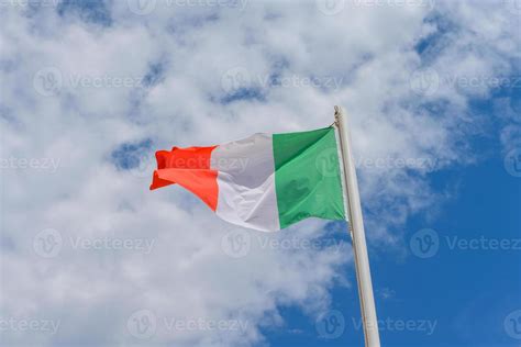 Italian flag waving in the wind 10753012 Stock Photo at Vecteezy