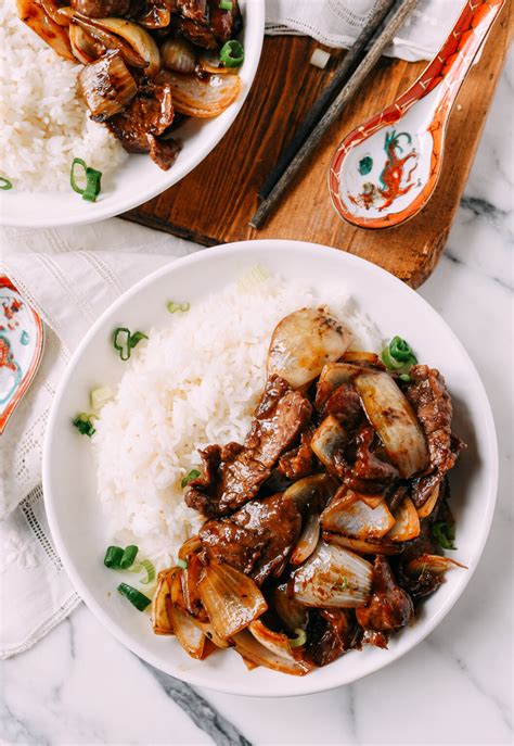 Beef Onion Stir-fry: Quick Chinese Recipe - The Woks of Life