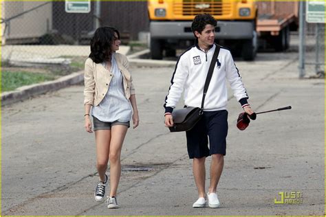 Nick Jonas and Selena Gomez | LOS ANGELES CALIFORNIA - Sunda… | Flickr