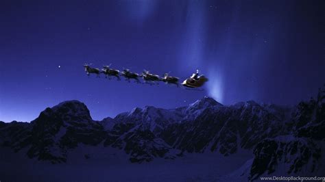 Santa's Sleigh In The Night Sky, Merry Christmas, Santa Claus ... Desktop Background