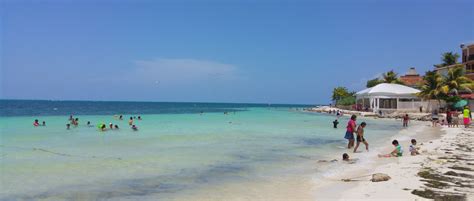 Cancun gorgeous white-sand beaches : Mexico | Visions of Travel