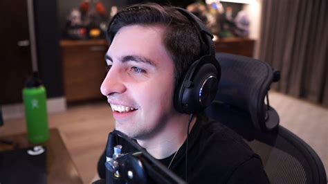 "PC Is Gonna Explode"- Shroud Talks About Future Of Gaming - EssentiallySports