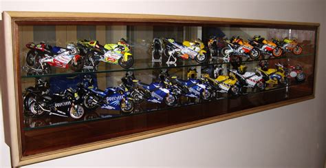 Display Case for Sports Memorabilia | DSC Showcases