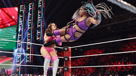 Raw highlights: Dec. 18, 2023 | WWE