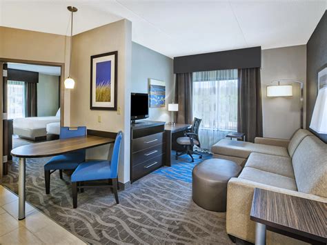 Holiday Inn Express & Suites Dayton South - I-675 Guest Room & Suite ...