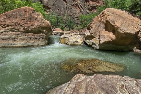 Riverside Walk Hiking Trail Zion National Park | Inspire • Travel • Eat