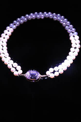 Kunzite & Pearl Necklace | Mid 20th Century (65 carats) kunz… | Flickr