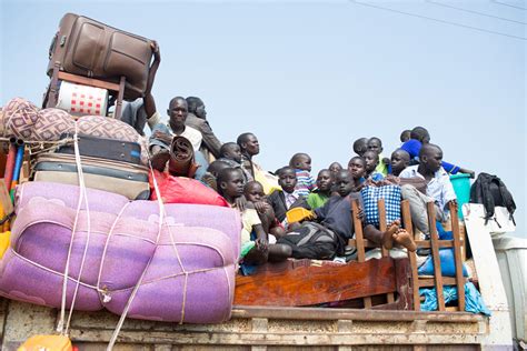 Armed groups block S. Sudan refugees from fleeing to Uganda – UN ...