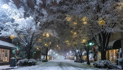 Waynesville Christmas On The Square 2024 - Rheta Charmion