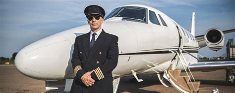 How to Become a Private Jet Pilot | Jet Pilot Requirements