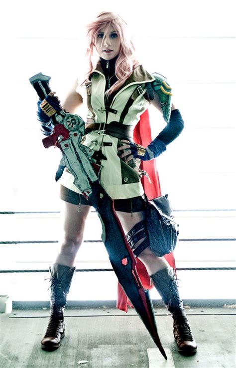 Lightning (a.k.a. Claire Farron) from Final Fantasy XIII Cosplay | Fanboy Fashion