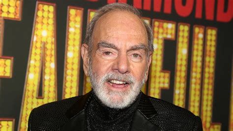 10 Best Neil Diamond Songs of All Time - Singersroom.com