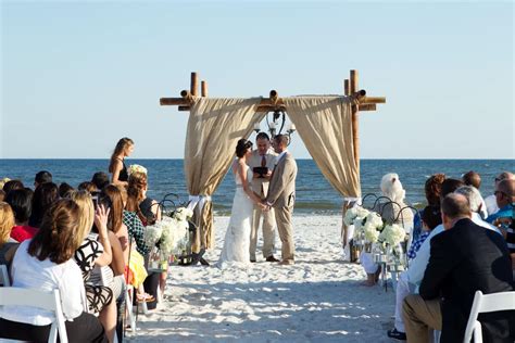 The Veranda in Gulf Shores| Alaina & Scott's Wedding | Vacation Beach Portraits