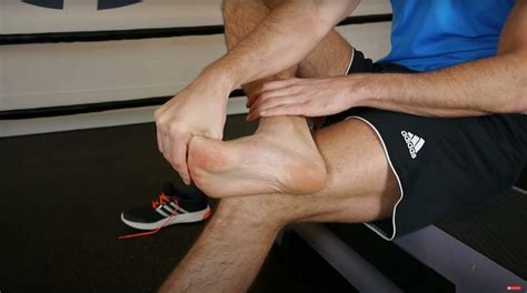 Plantar Fascia Stretch | Plantar Fasciitis Treatment