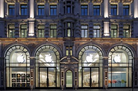 Apple Regent Street reopened with new design in London