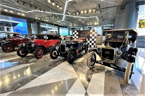 Collector Car Auction for Top Classic Cars - Accelerated Growth