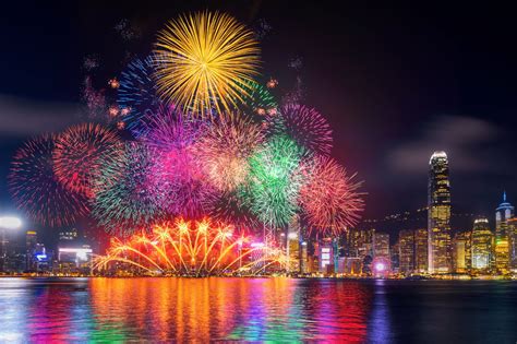 Hong Kong’s New Year Fireworks Show Back For The First Time In 5 Years ...