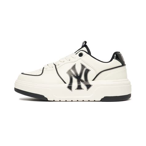 MLB Chunky Liner New York Yankees Shoes NY Baseball Sneakers White ...