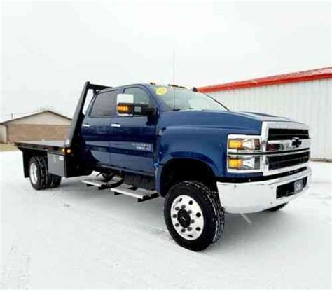 Chevy Silverado 4500 Md Crew Cab 4x4 Lt Flat Bed Loaded: Vans, SUVs, and Trucks Cars