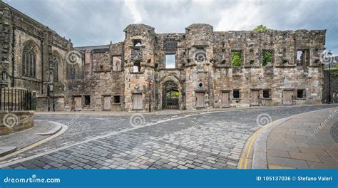 Path Leading To Stirling Old Town, Scotland. Stock Photo - Image of ...