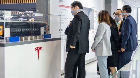 China: Tesla Denies Rumors About New Battery Types For China-Made EVs ...