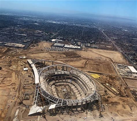 Los Angeles Rams and Los Angeles Chargers stadium being built : pics