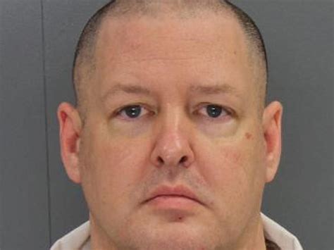 Serial killer Todd Kohlhepp claims 2 more victims buried in South Carolina - CBS News