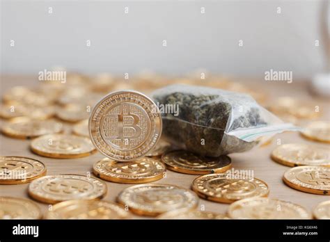 Digital currency physical bitcoin coin. Gold background coins concept ...