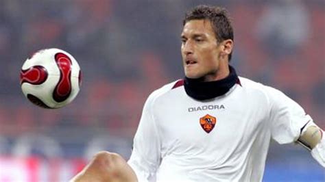 Totti: "I'll be there" - Eurosport