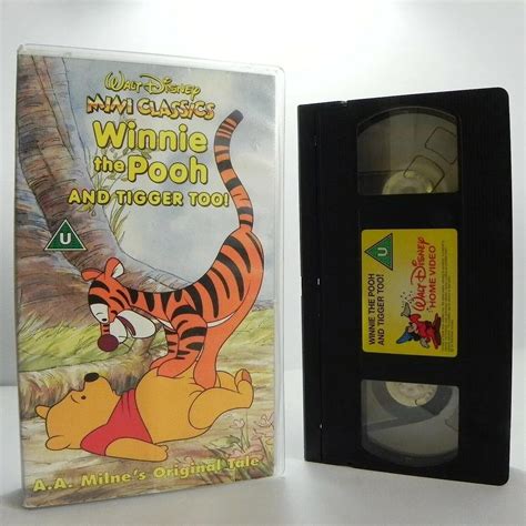 Amazon.com: Winnie The Pooh: Winnie The Pooh and Tigger Too [VHS ...