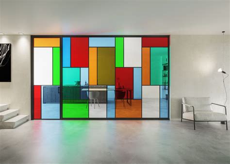 Truelight Colors, colored glass partitions for offices and workspaces | VetroIn