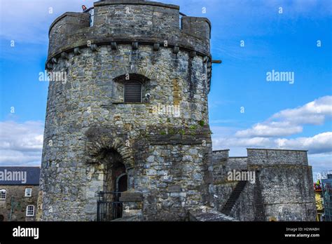 King Johns Castle Limerick Stock Photo - Alamy