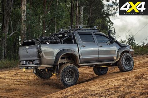 Custom 4x4: Toyota Hilux SR5 | Toyota hilux, Toyota trucks, Toyota