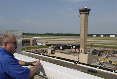 50 years after opening, Bush airport is glue that holds Houston economy ...