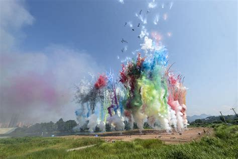 Cai Guo-Qiang dreams up colossal firework display in his first VR ...