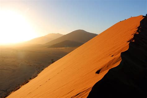 Visit the Sossusvlei Sand Dunes in Namibia -2023 Guide - STINGY NOMADS