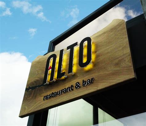 RESTAURANT ALTO